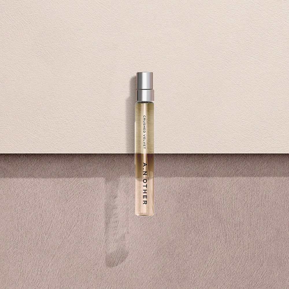 A. N. OTHER Crushed Velvet – Eau de Parfum – Travel Size von Catherine Selig in der Duftnote Aromatic, Woody-Smoky, Spicy