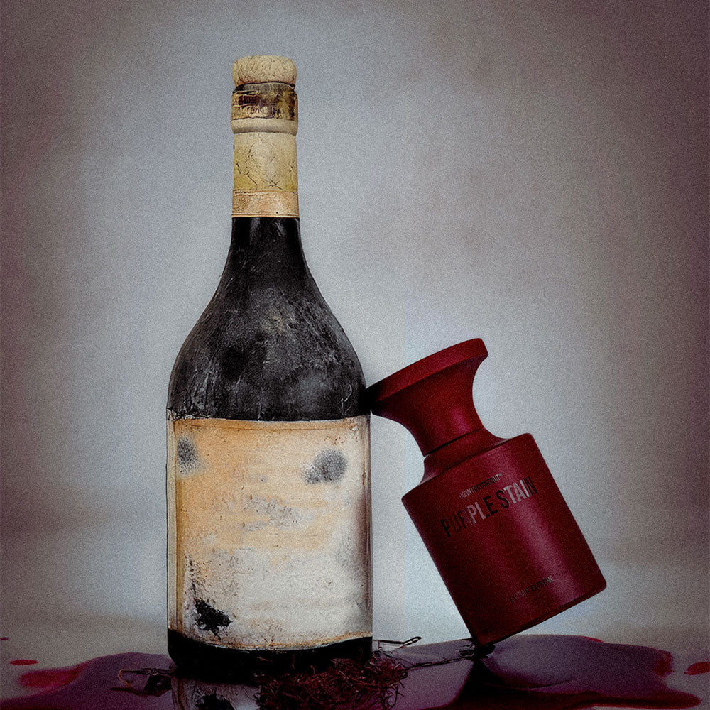 Borntostandout Purple Stain – Extrait de Parfum – 50ml von Jordi Fernández in der Duftnote Würzig, Holzig