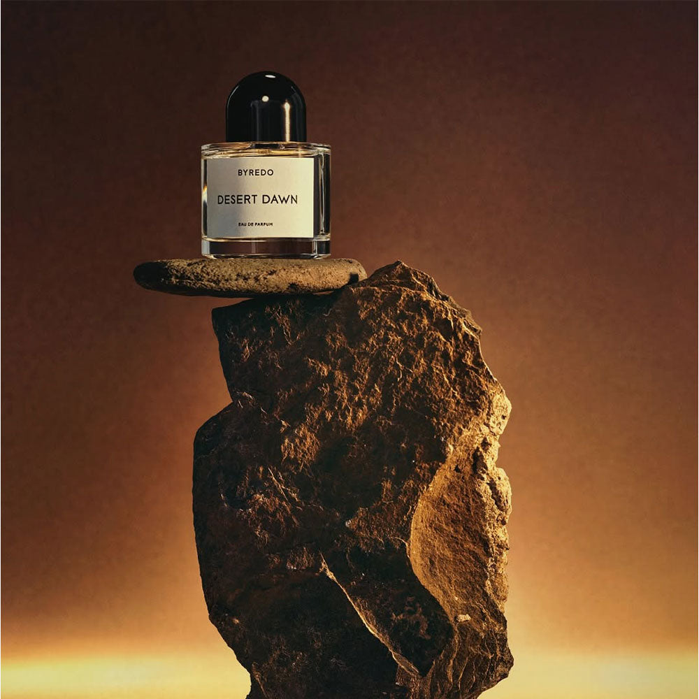Byredo Desert Dawn – Eau de Parfum – Sample von Ben Gorham, Jérôme Epinette in der Duftnote Woody, Powdery