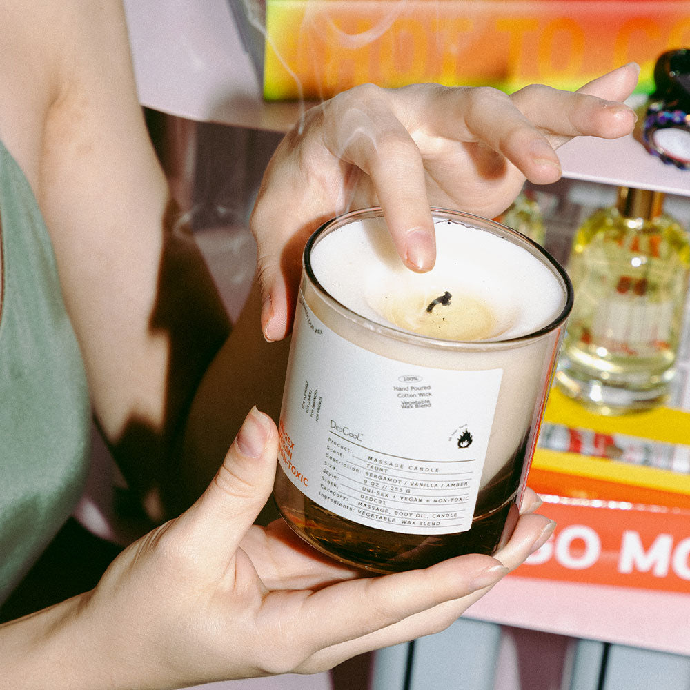 DedCool 01 "Taunt" – Massage Candle in der Duftnote Cremig, Zitrisch