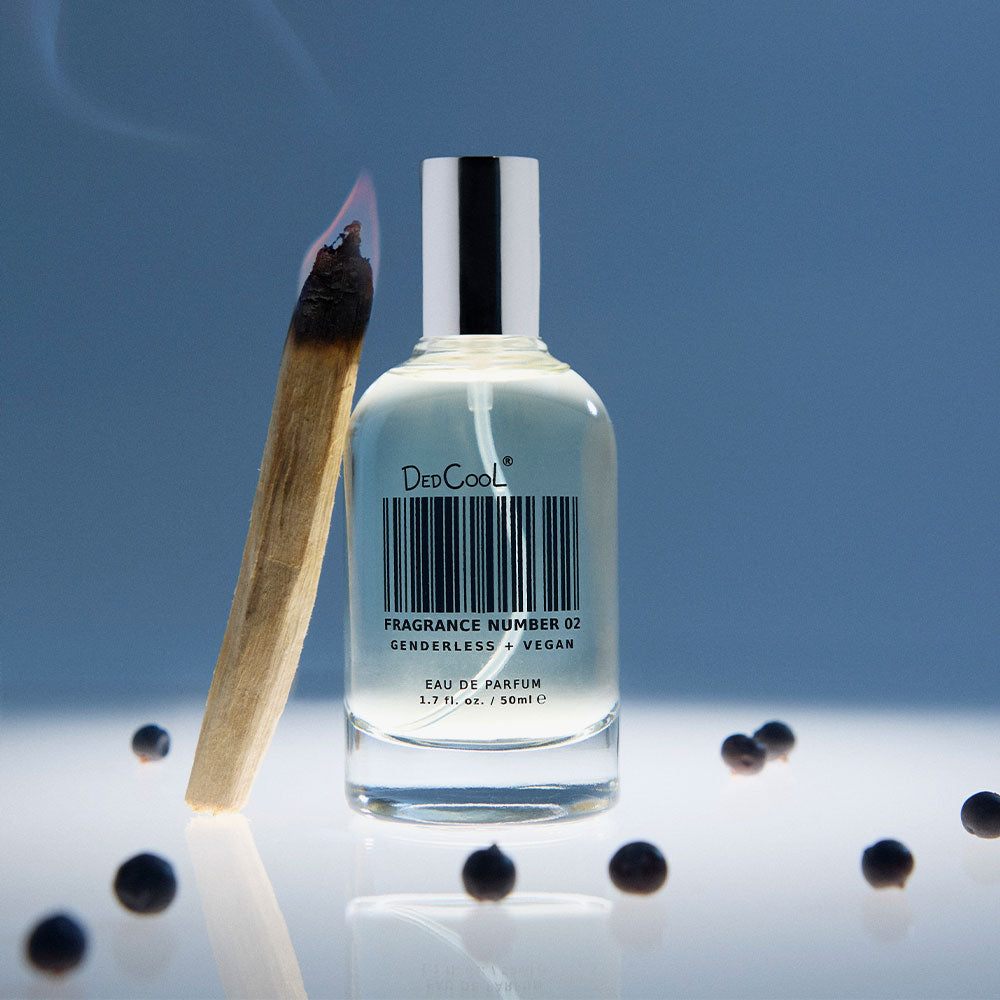 DedCool Fragrance 02 – Eau de Parfum – Sample von Carina Chaz in der Duftnote Woody-Green, Gourmand