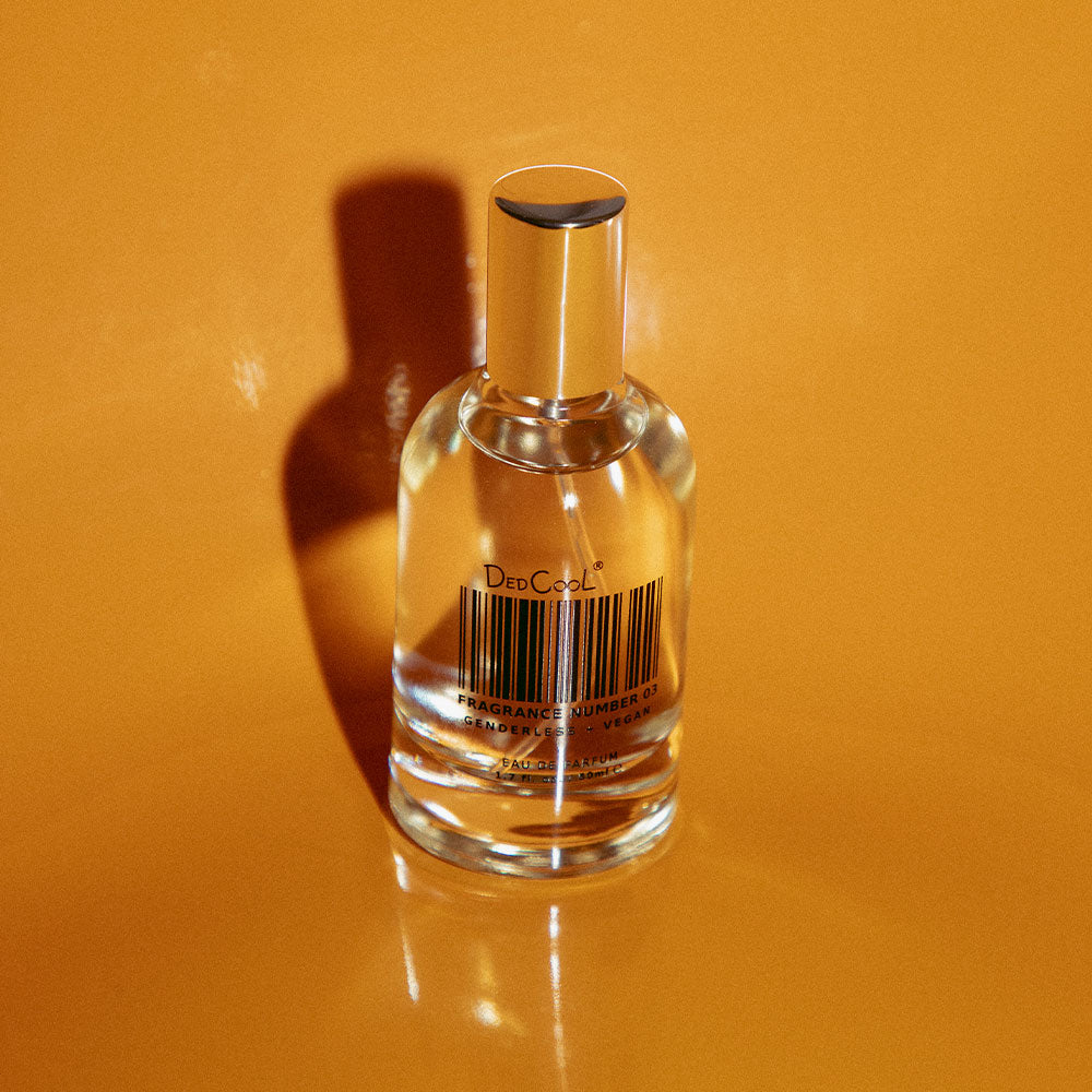 DedCool 03 "Blonde" – Eau de Parfum – 50ml von Carina Chaz in der Duftnote Holzig, Ledrig, Fruchtig