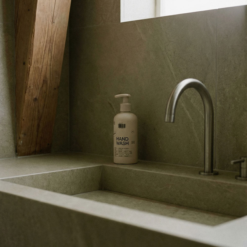 DedCool 01 "Taunt" – Hand Wash in der Duftnote Cremig, Zitrisch