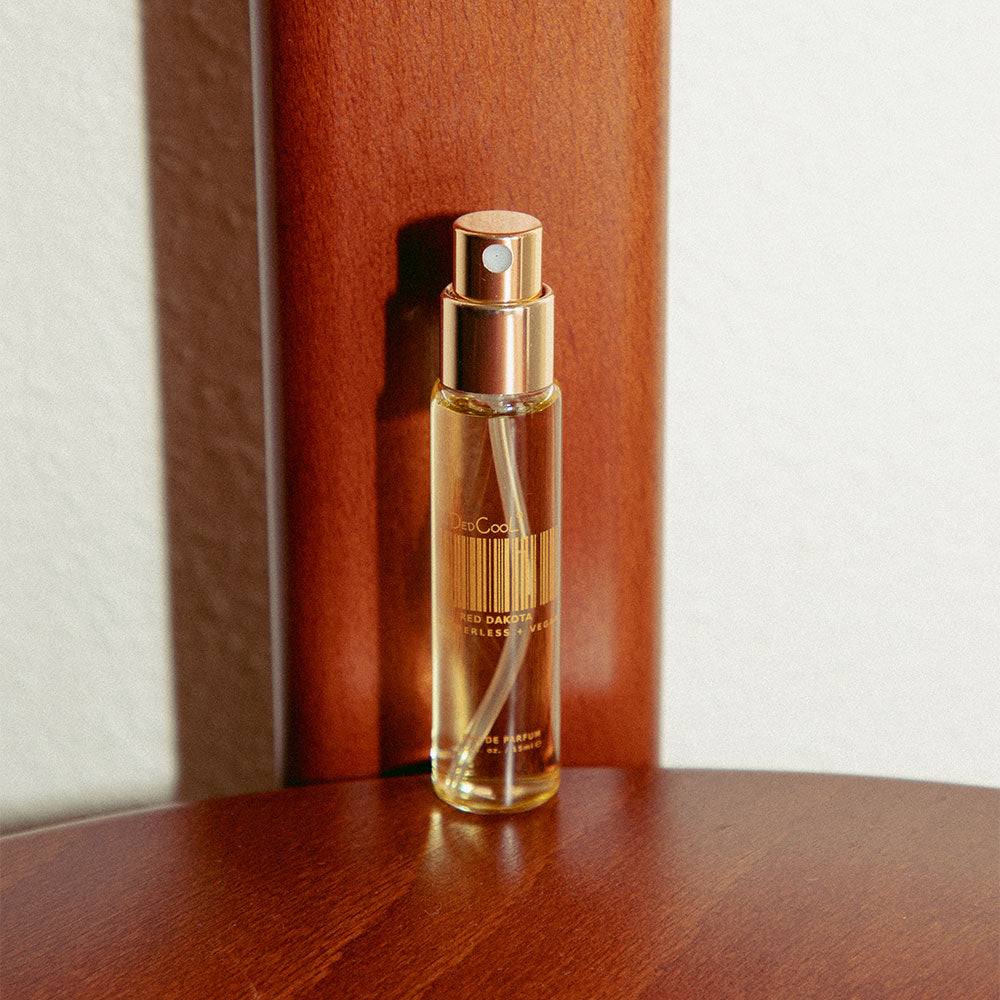 DedCool Red Dakota – Eau de Parfum – 15ml von Carina Chaz in der Duftnote Zitrisch, Holzig