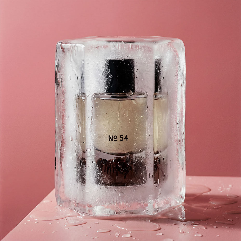 Fischersund No. 54 – Eau de Parfum von Jón Þór Birgisson in der Duftnote Leathery, Animalic