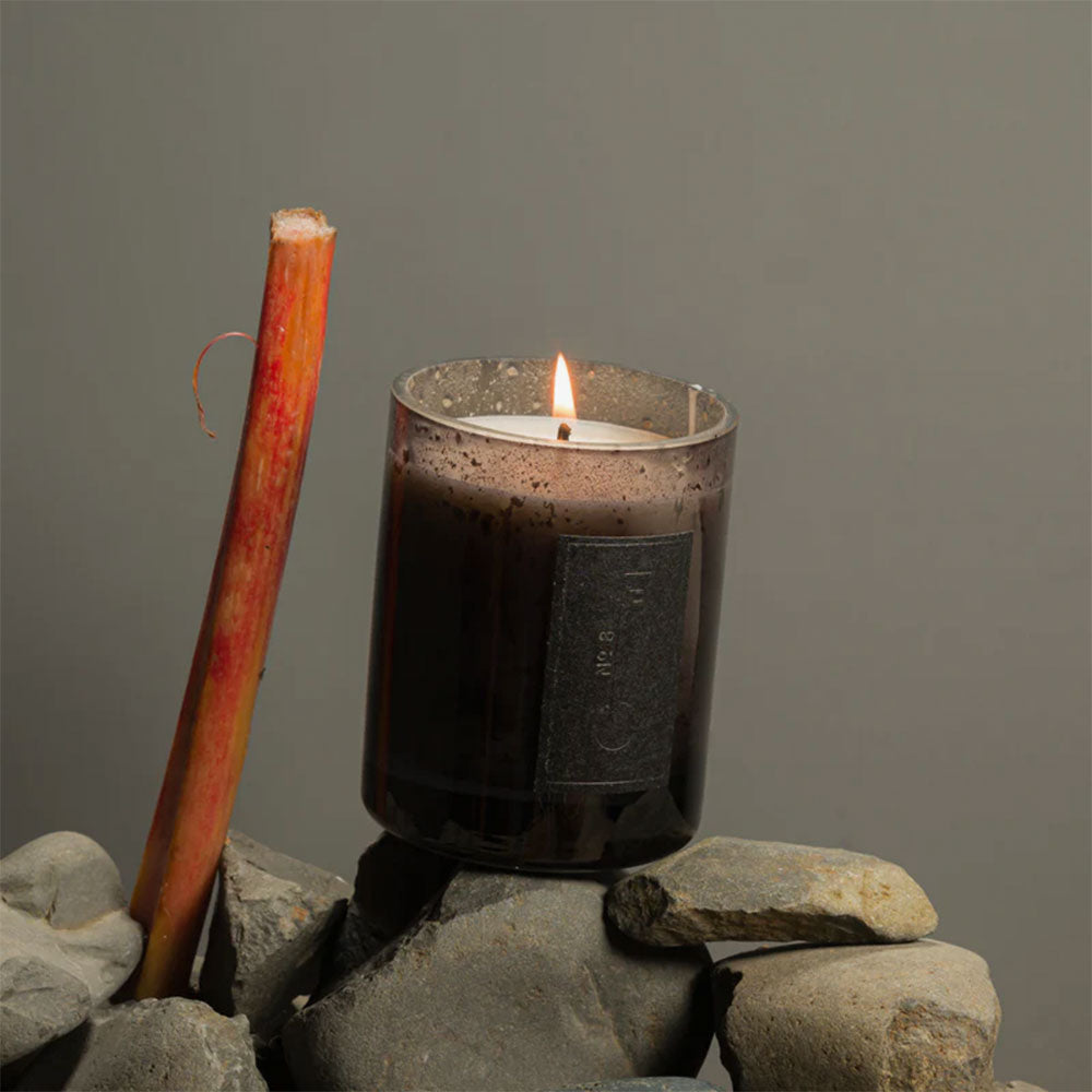 Fischersund No. 8 – Candle von Jon Thor Birgisson in der Duftnote Fruity, Woody-Citrus