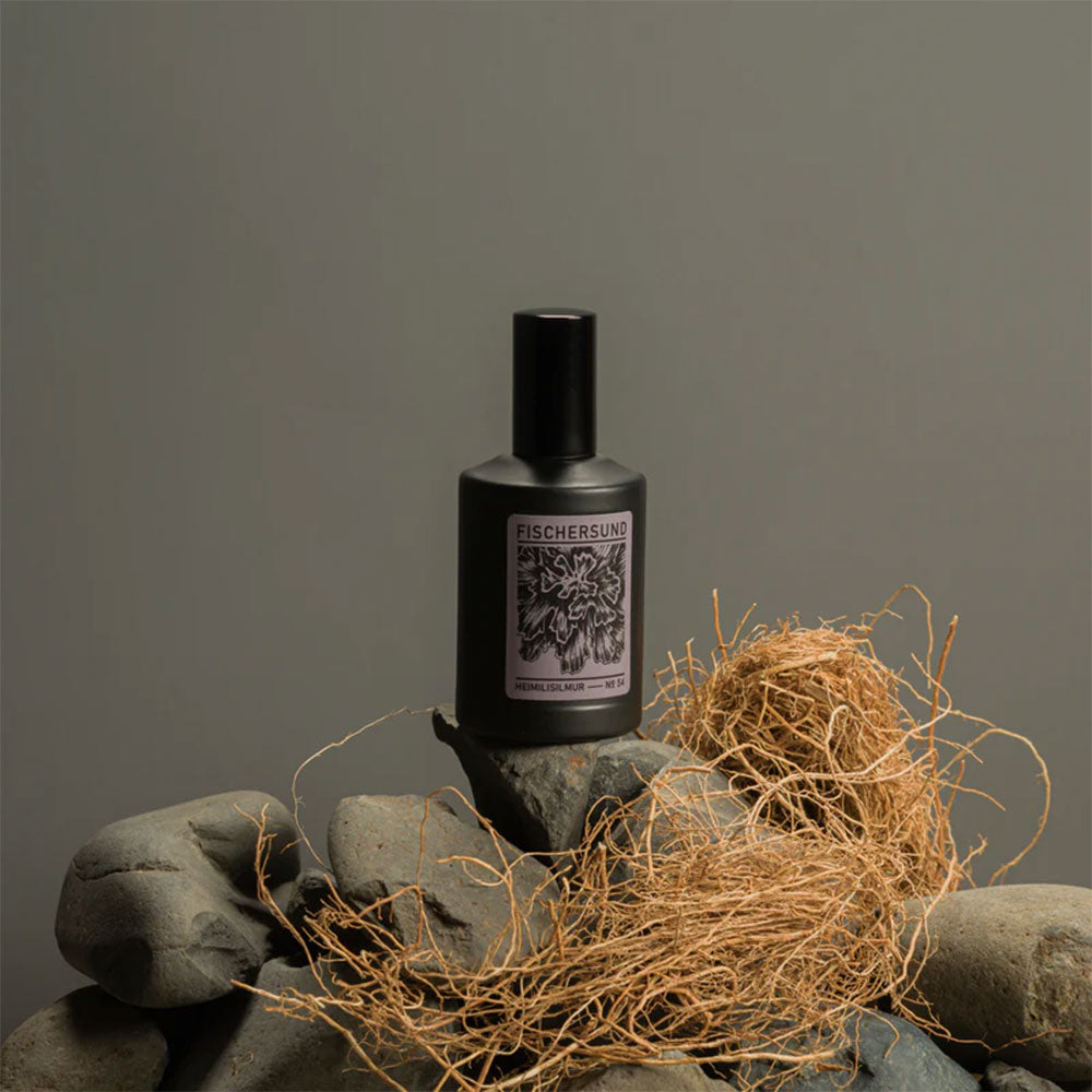 Fischersund No. 54 – Room Spray von Jon Thor Birgisson in der Duftnote Leathery, Animalic