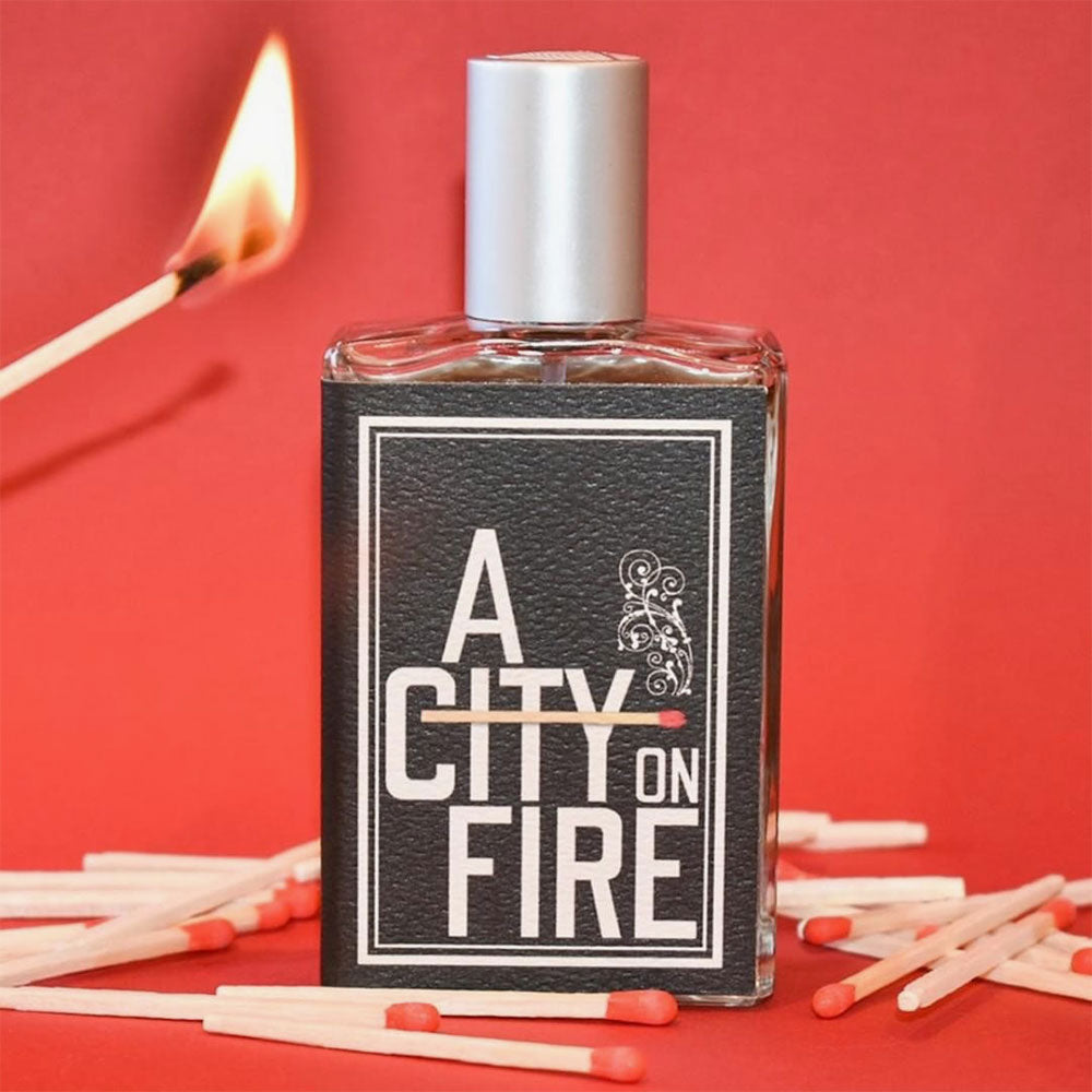 Imaginary Authors A City On Fire – Eau de Parfum – 50ml von Josh Meyer in der Duftnote Woody-Smoky
