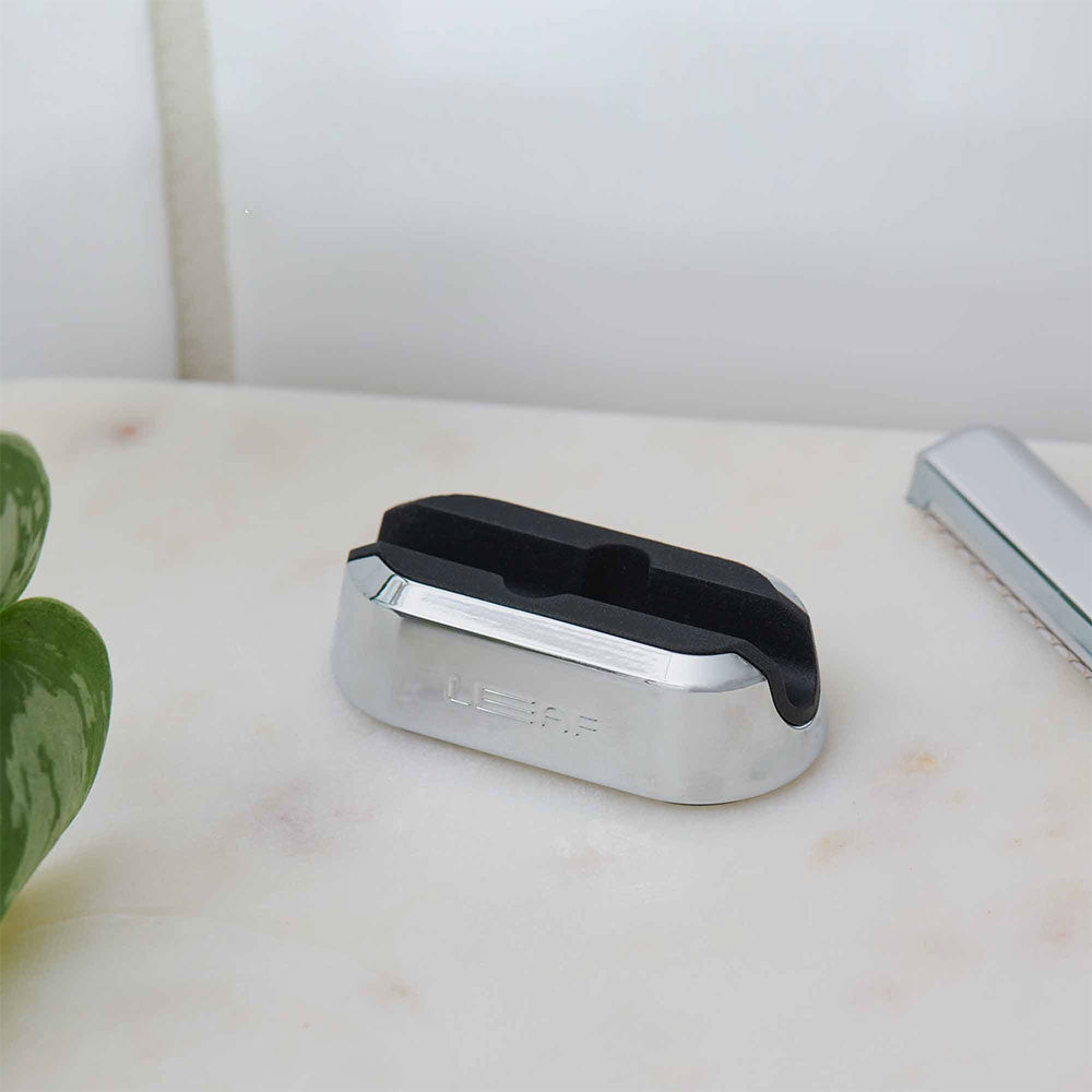 Leaf Shave Leaf Dermaplaner Stand – Chrome