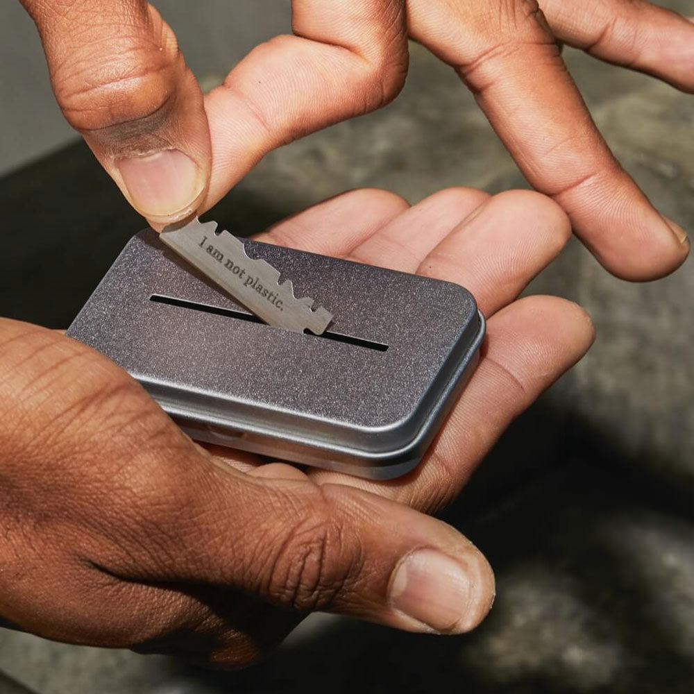 Leaf Shave Blade Tin Disposer