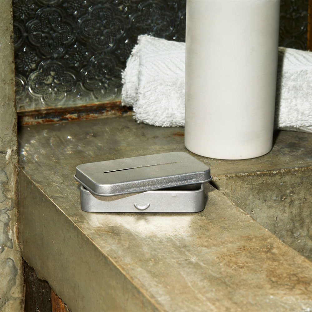 Leaf Shave Blade Tin Disposer