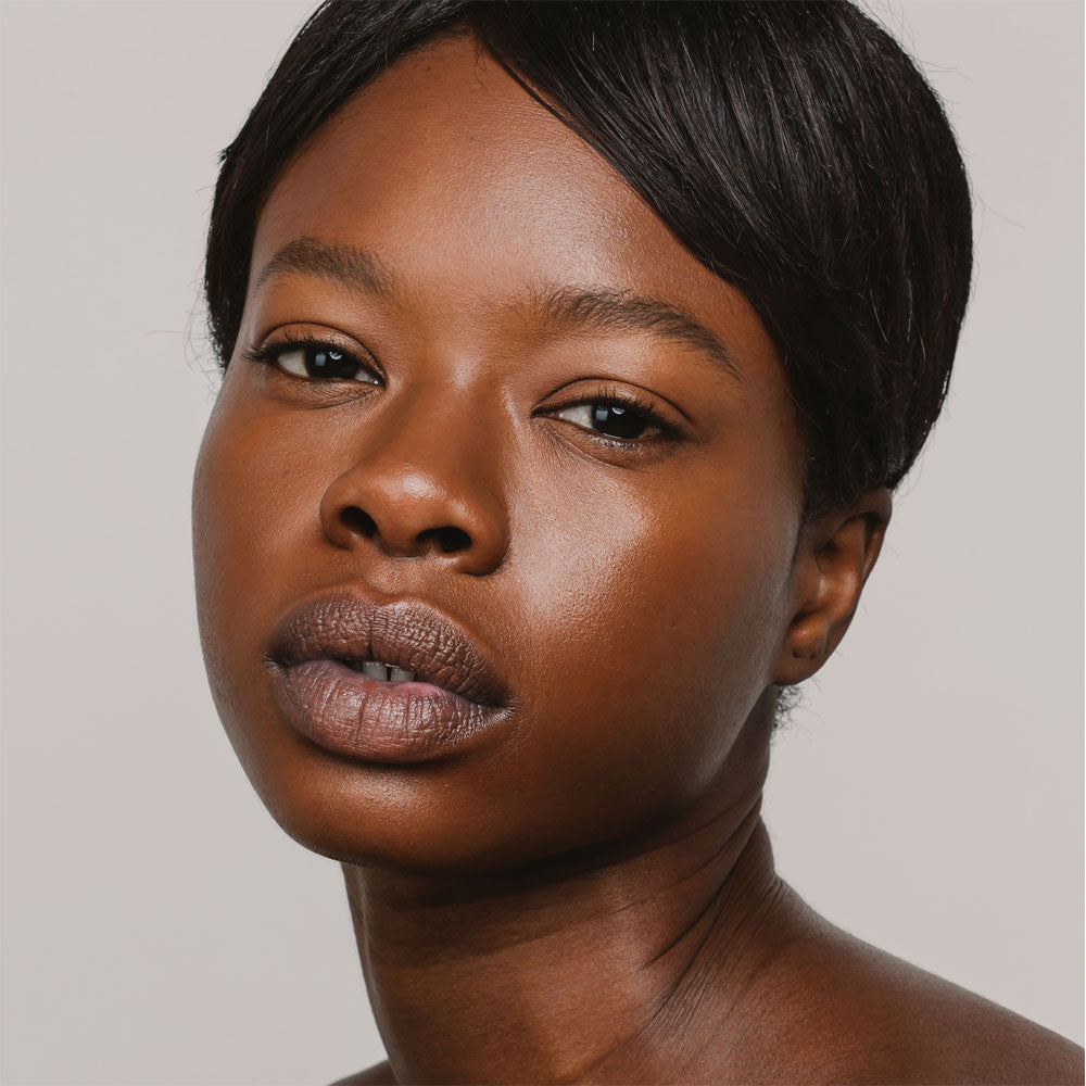 Mádara Skin Equal Foundation – Chestnut 90