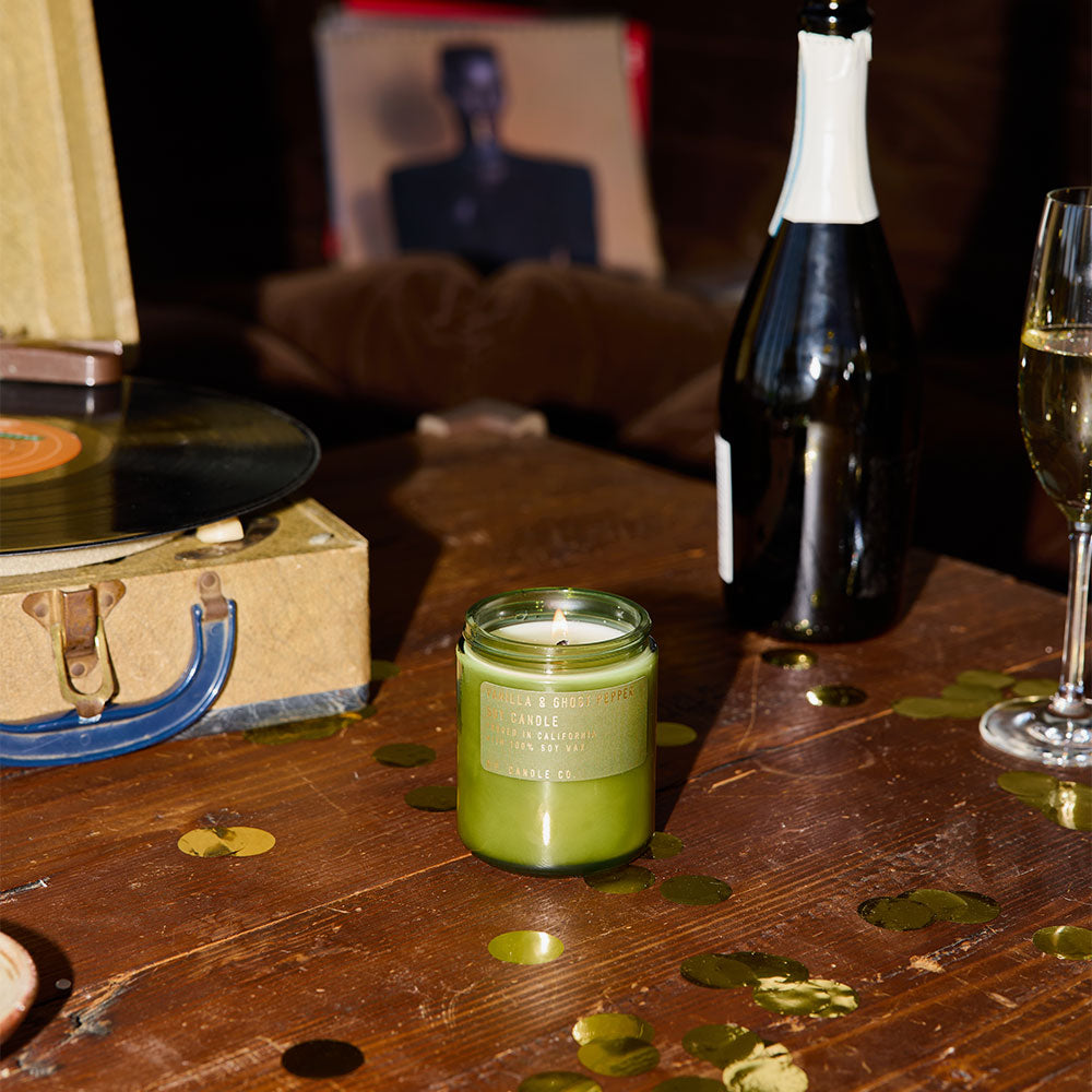P.F. Candle Co. Vanilla & Ghost Pepper – Limited Soy Candle Standard Size