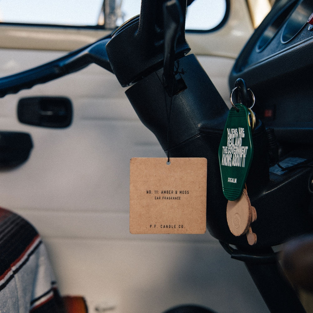 P.F. Candle Co. Amber & Moss – Car Fragrance