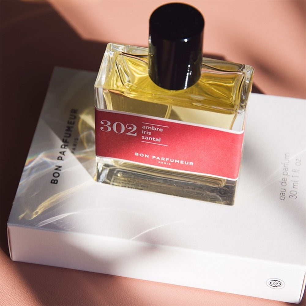 Bon Parfumeur 302 Eau de Parfum – Ambre, Iris, Santal – 30ml von Sidonie Lancesseur in der Duftnote Aromatisch, Würzig