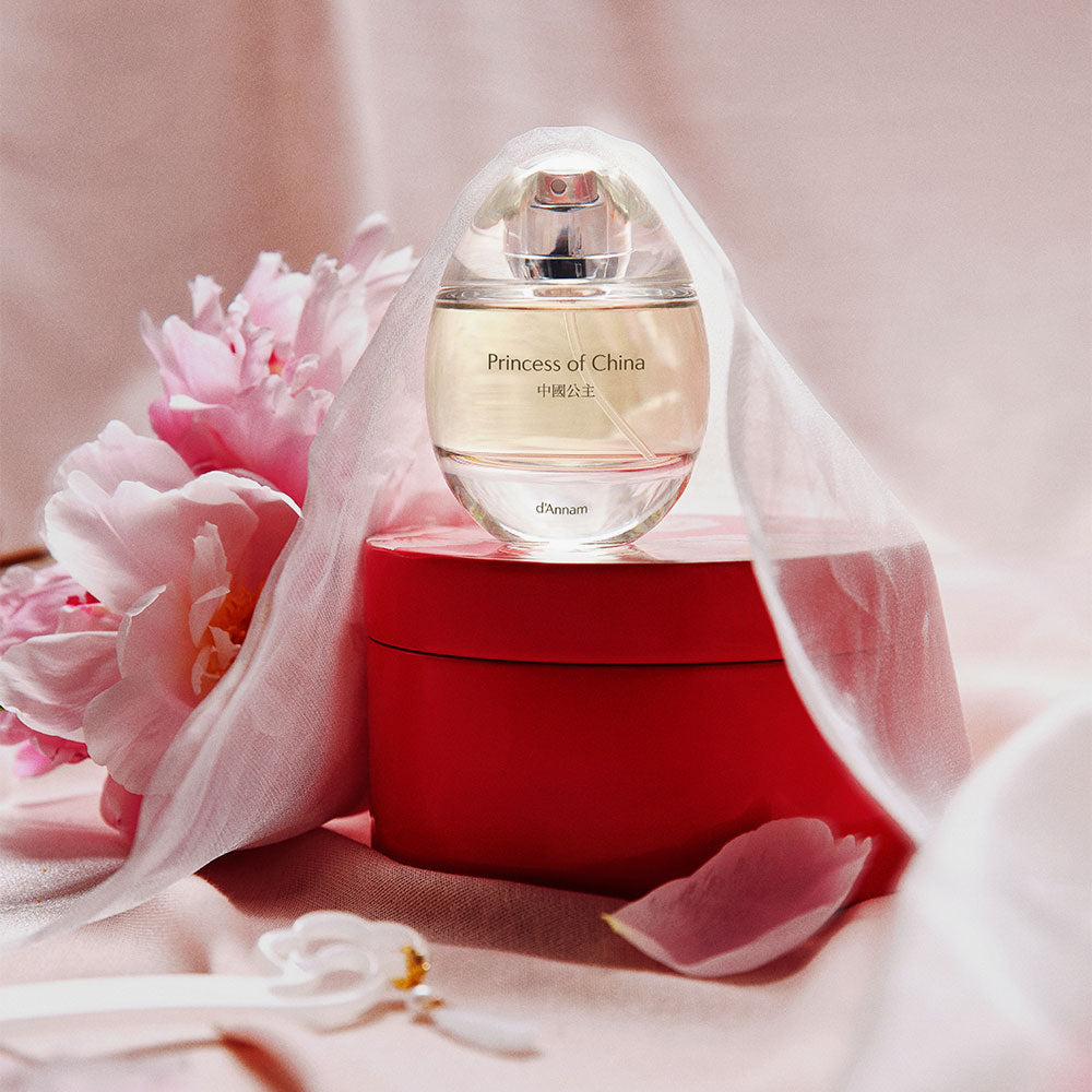 d'Annam Princess of China – Eau de Parfum – 50ml von Anh Ngo, Xinyue Wang, Luis Hou in der Duftnote Blumig, Fruchtig, Pudrig