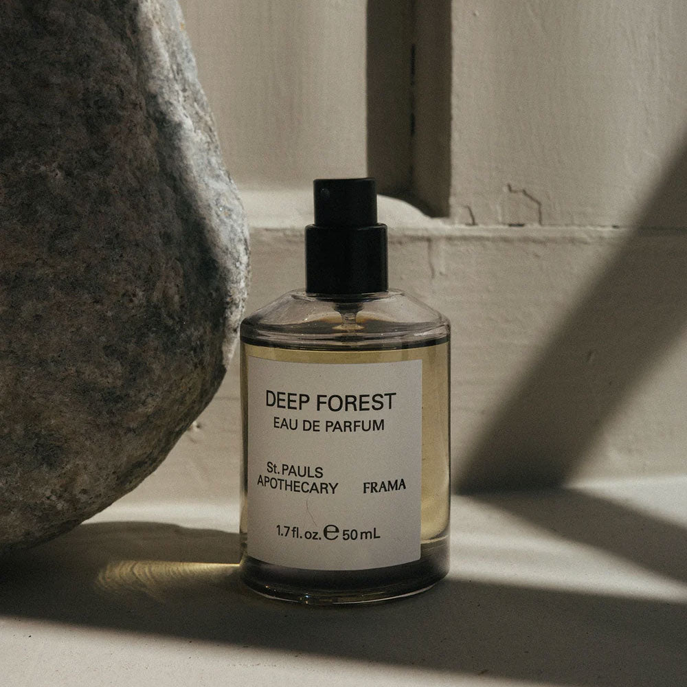 Frama Deep Forest – Eau de Parfum – Sample in der Duftnote Blumig, Holzig-Grün