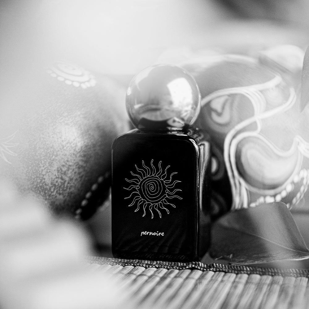 Pernoire Tierra – Extrait de Parfum – 50ml von Vincent Micotti in der Duftnote Spicy, Fruity, Woody