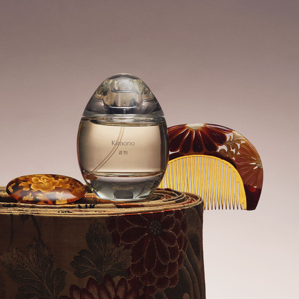 d'Annam Kimono – Eau de Parfum – 50ml von Anh Ngo in der Duftnote Pudrig, Blumig